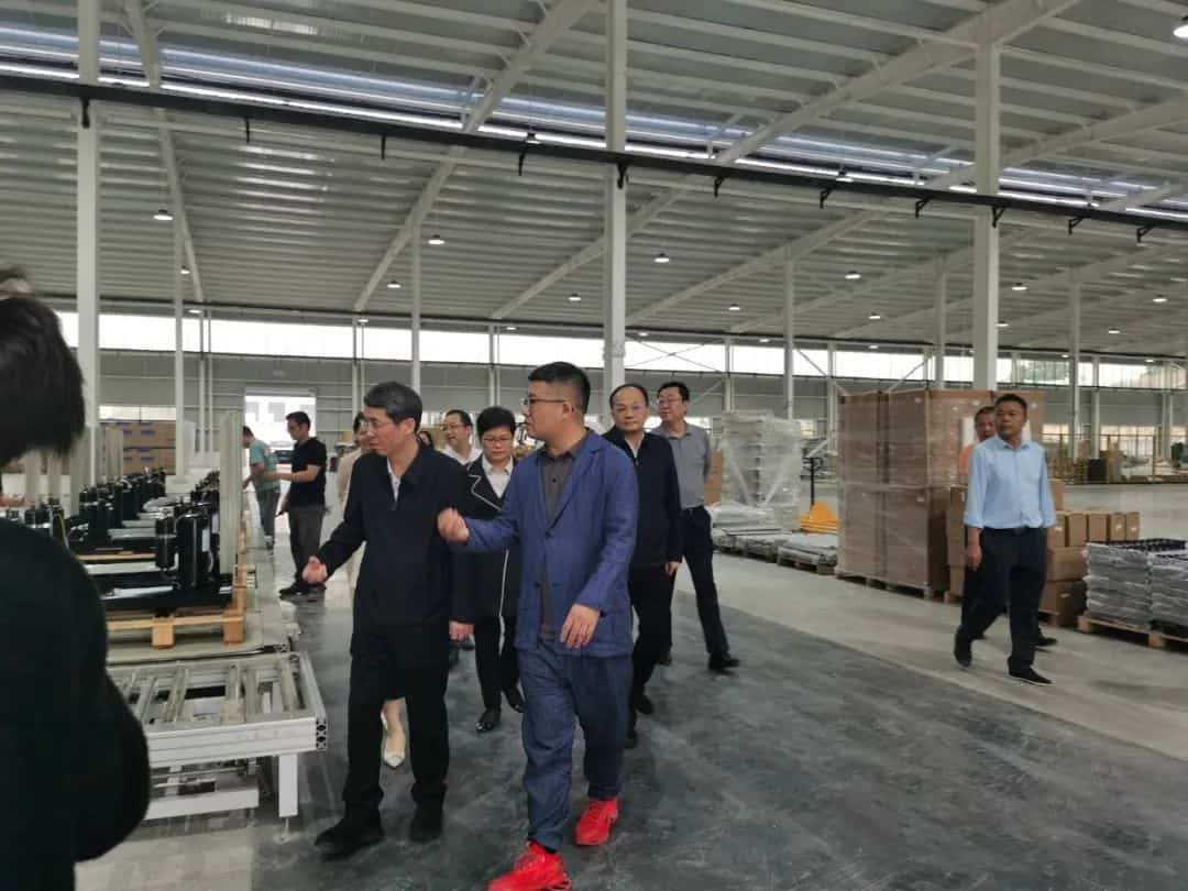 柳州市委書記吳煒等領導蒞臨歐必特，助力歐必特空氣能全產(chǎn)業(yè)